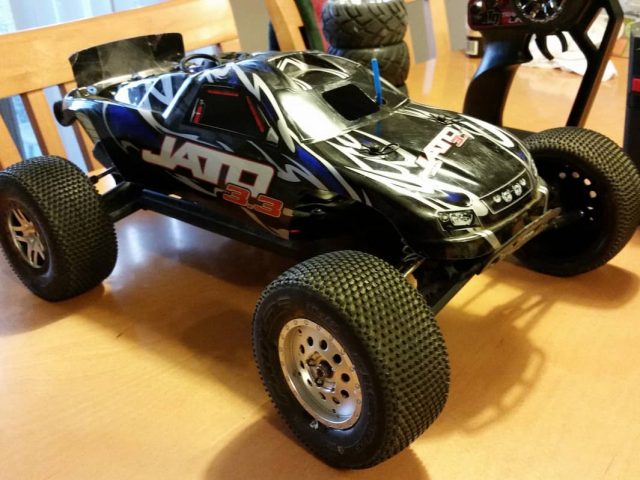 Why Choose Nitro RC Cars [ Complete Newbie Guide ]